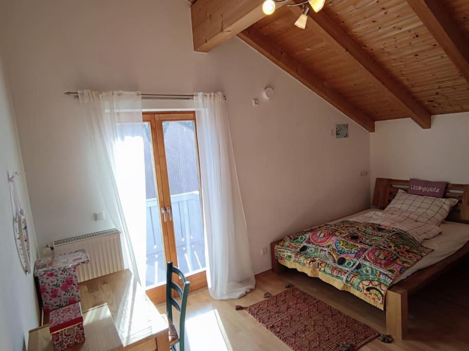 Judith'S Homestay Oneboredbar Regen Kültér fotó